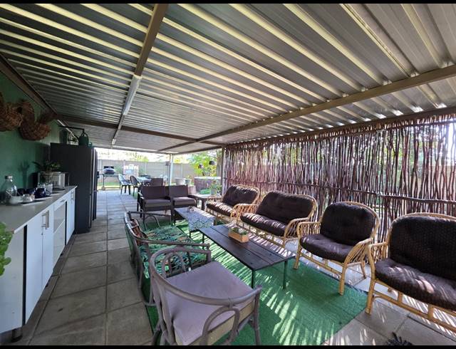 3 BEDROOM HOUSE TO LET IN KOOKRUS